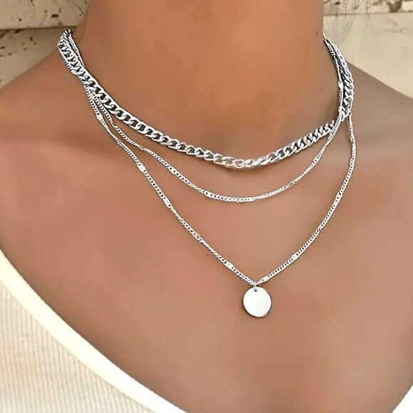 Necklace Silver Layered Round Pendant Chain Choker Y2k Trendy Stylish Retro Fun - Picture 1 of 2